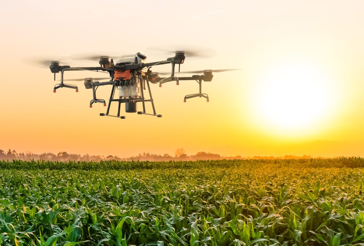 Productores agrícolas se formarán como pilotos de drones y accederán a equipos con apoyo estatal
